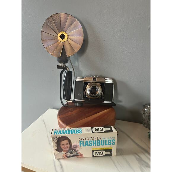 Agfa Solinette Camera Heiland Tilt-A-Mite Flash + Sylvania M3 Bulbs Boxed - Picture 3 of 16